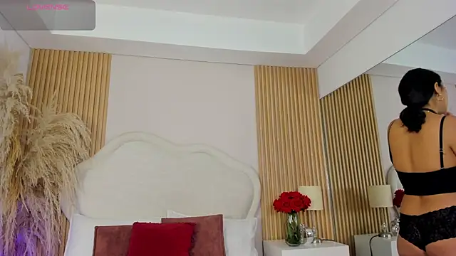 rebeca taylor online show from April 2026 03:23:02 AM