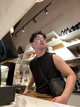 lucas-N888 online show from February 2026 05:44:02 AM