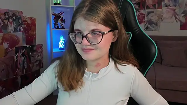 ChloeHalses online show from March 2026 06:37:01 PM