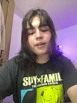 Snapshot of Daniellesins1 chatting on May 2026 02:17:01 AM Daniellesins1 online show from May 2026 02:17:01 AM