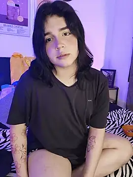 Daniellesins1 online show from July 2026 04:28:01 AM
