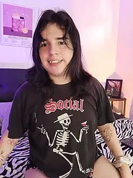 Daniellesins1 online show from July 2026 07:05:02 PM