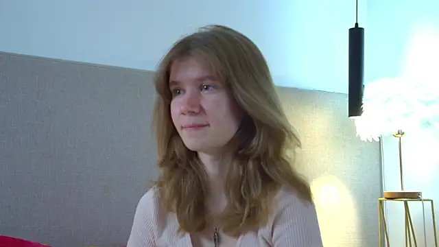 MilaMaelis online show from April 2026 06:27:01 PM