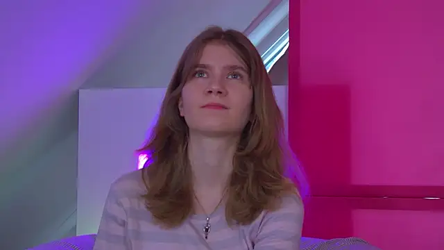 MilaMaelis online show from April 2026 06:20:02 AM