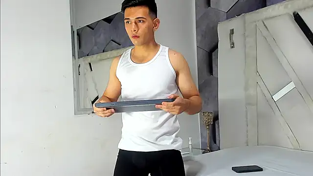 Snapshot of GoldenBoyM chatting on February 2026 02:37:02 AM GoldenBoyM online show from February 2026 02:37:02 AM