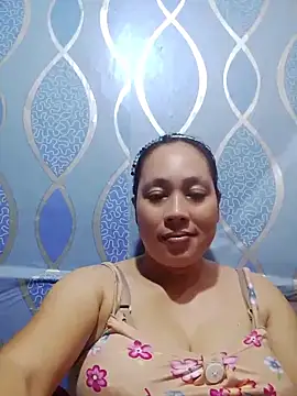 Snapshot of May_Bombs chatting on April 2026 11:07:02 PM May Bombs online show from April 2026 11:07:02 PM