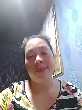 Snapshot of May_Bombs chatting on June 2026 08:33:02 PM May Bombs online show from June 2026 08:33:02 PM
