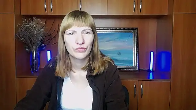 Snapshot of Rosalinda_ro chatting on July 2026 04:19:01 AM Rosalinda ro online show from July 2026 04:19:01 AM