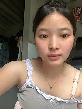 Snapshot of Suzu_xx01 chatting on May 2026 12:38:01 AM Suzu xx01 online show from May 2026 12:38:01 AM