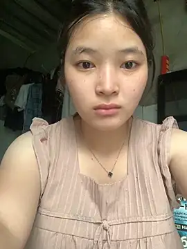 Snapshot of Suzu_xx01 chatting on May 2026 01:33:02 AM Suzu xx01 online show from May 2026 01:33:02 AM