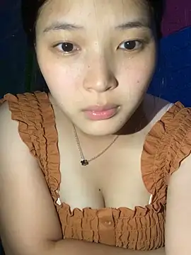 Snapshot of Suzu_xx01 chatting on May 2026 04:03:02 PM Suzu xx01 online show from May 2026 04:03:02 PM