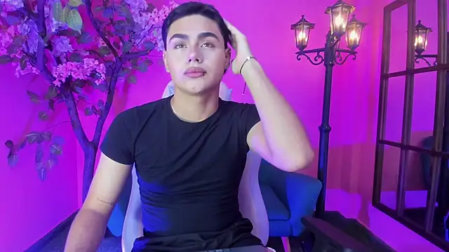 FemNoa online show from February 2026 11:14:02 AM