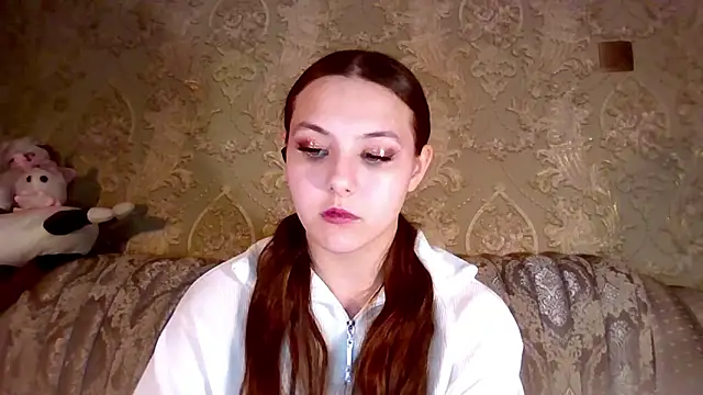 Snapshot of YuniNeko chatting on February 2026 02:54:01 PM YuniNeko online show from February 2026 02:54:01 PM