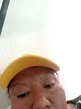 perrit17 online show from February 2026 04:41:01 PM