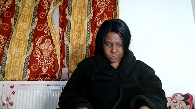 CurvySashia online show from March 2026 12:06:01 AM