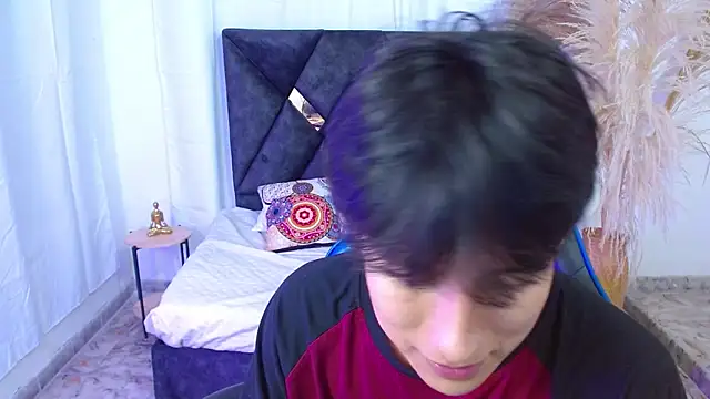 Snapshot of nikoo_18 chatting on February 2026 01:50:02 PM nikoo 18 online show from February 2026 01:50:02 PM