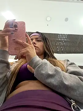  as una77 online show from April 2026 09:48:02 PM