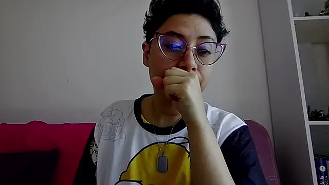 Snapshot of Juliexxxxtasy chatting on February 2026 01:38:02 PM Juliexxxxtasy online show from February 2026 01:38:02 PM