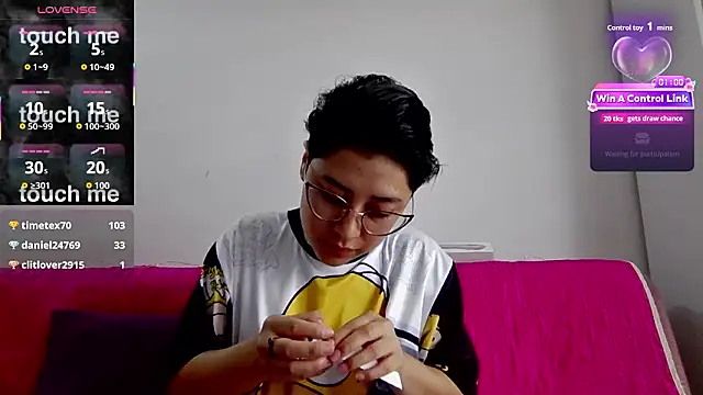 Snapshot of Juliexxxxtasy chatting on February 2026 12:01:02 PM Juliexxxxtasy online show from February 2026 12:01:02 PM