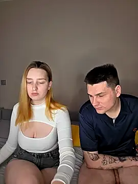 Snapshot of ToxyFoxyy chatting on February 2026 02:00:02 PM ToxyFoxyy online show from February 2026 02:00:02 PM