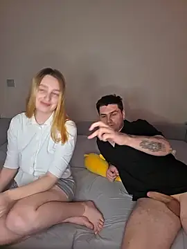 Snapshot of ToxyFoxyy chatting on March 2026 11:23:01 AM ToxyFoxyy online show from March 2026 11:23:01 AM