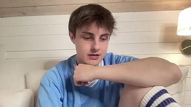 Snapshot of NoahhSkye chatting on February 2026 01:02:02 AM NoahhSkye online show from February 2026 01:02:02 AM