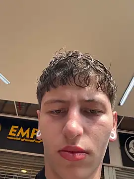 Snapshot of ARON_LUXX chatting on March 2026 02:56:01 PM ARON LUXX online show from March 2026 02:56:01 PM