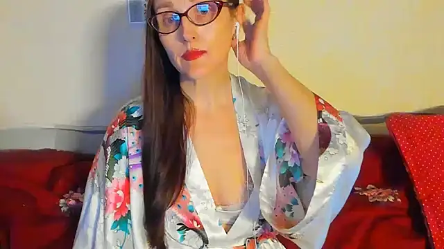 Snapshot of beddable_woman chatting on May 2026 07:33:01 PM beddable woman online show from May 2026 07:33:01 PM