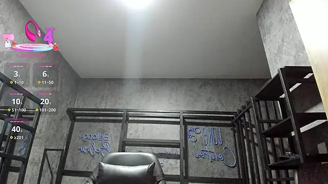 Snapshot of MiistressBlu chatting on February 2026 01:30:02 PM MiistressBlu online show from February 2026 01:30:02 PM