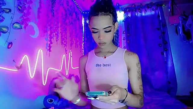 Snapshot of DahliaGill chatting on July 2026 04:12:02 PM DahliaGill online show from July 2026 04:12:02 PM