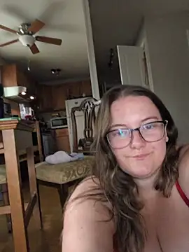 Snapshot of lillythotz chatting on May 2026 06:38:02 PM lillythotz online show from May 2026 06:38:02 PM