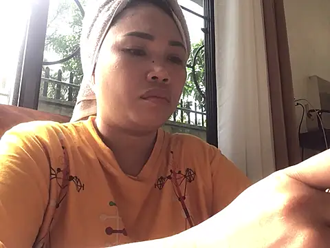 lady candy85 online show from April 2026 02:11:02 AM