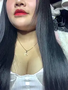 Snapshot of Violet_pusy chatting on February 2026 04:41:01 PM Violet pusy online show from February 2026 04:41:01 PM