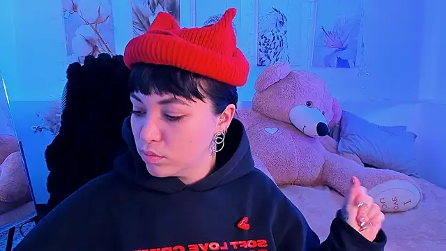 Snapshot of NeoGeisha chatting on February 2026 10:33:02 AM NeoGeisha online show from February 2026 10:33:02 AM