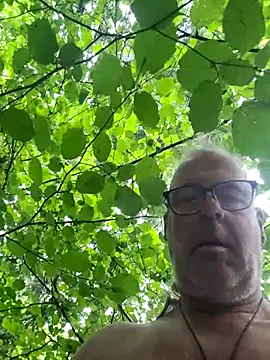 Snapshot of Thomas7070 chatting on June 2026 01:45:01 PM Thomas7070 online show from June 2026 01:45:01 PM