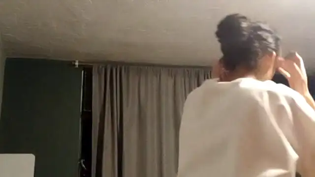 EldoraSchleker online show from February 2026 01:11:02 AM