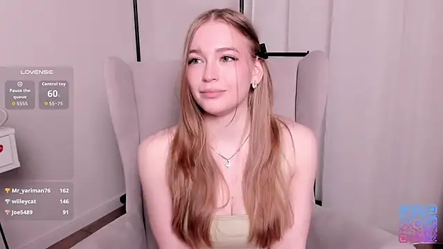 RowenaIanniello online show from March 2026 11:38:01 PM