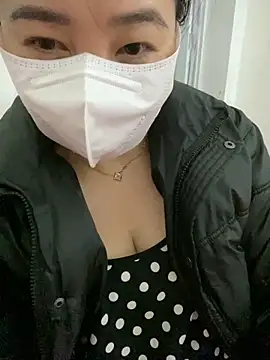 Snapshot of Irene_007 chatting on February 2026 02:09:01 PM Irene 007 online show from February 2026 02:09:01 PM