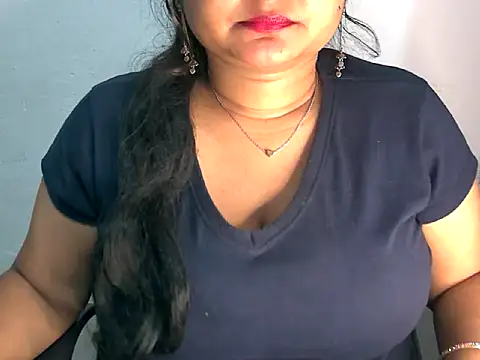 Snapshot of Saniya_K2 chatting on April 2026 06:21:01 PM Saniya K2 online show from April 2026 06:21:01 PM