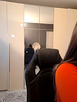 Snapshot of Nhaomy___ chatting on February 2026 12:52:02 PM Nhaomy online show from February 2026 12:52:02 PM