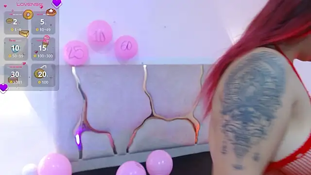 Snapshot of Sashaa_tay chatting on February 2026 07:43:01 PM Sashaa tay online show from February 2026 07:43:01 PM