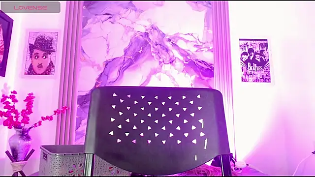 Aranza Dollts online show from April 2026 07:26:02 PM