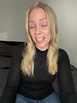 emily-becker22 online show from March 2026 07:10:02 PM