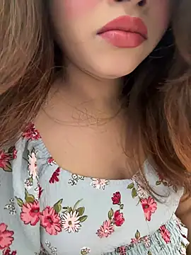 riya sharma11 online show from March 2026 07:08:01 PM