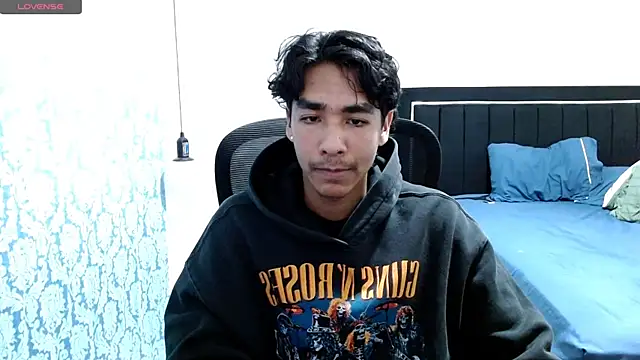 Pedestal diamant online show from March 2026 12:34:02 AM