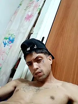 Snapshot of CubanoxxxSex chatting on February 2026 09:35:02 AM CubanoxxxSex online show from February 2026 09:35:02 AM