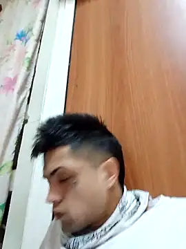 Snapshot of CubanoxxxSex chatting on March 2026 06:32:01 PM CubanoxxxSex online show from March 2026 06:32:01 PM