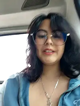 Snapshot of Mari-98 chatting on February 2026 06:11:02 PM Mari-98 online show from February 2026 06:11:02 PM