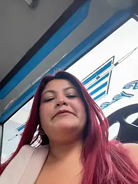 Lia-Moon77 online show from April 2026 07:39:02 PM