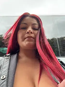 Lia-Moon77 online show from July 2026 05:18:02 PM